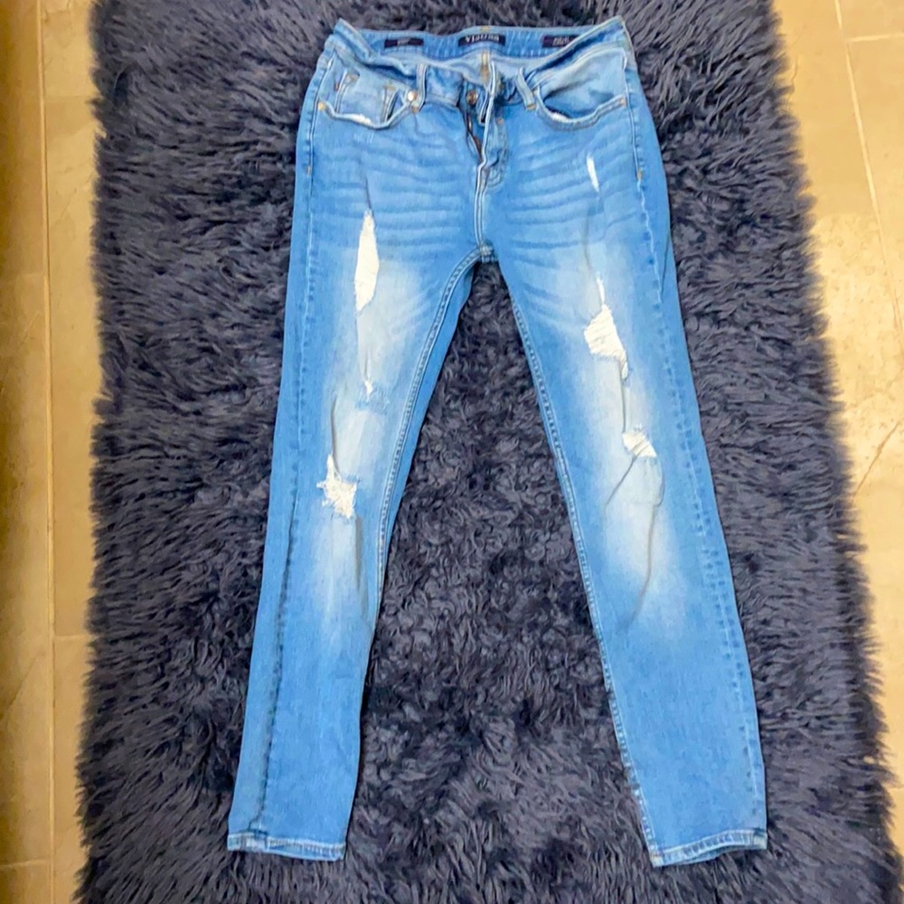 Vigoss Distressed Jeans